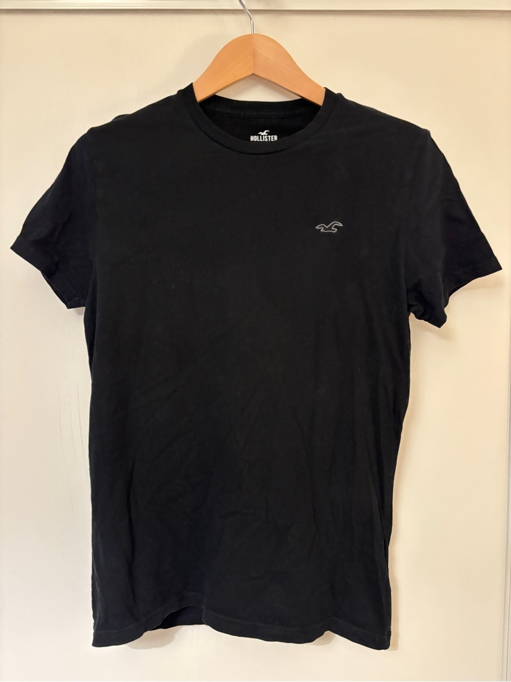 Hollister Mens Y2K Black Tee Size Medium Short Sleeve Crew Logo Preppy Classic